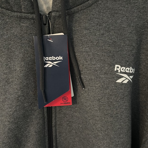 Reebok zipped hoodie NWT - Picture 2 of 3